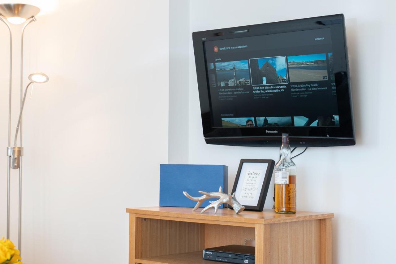Dwellcome Home Ltd 2 King Beds West End Apt, Half Mile To Union Street Yet Quiet, Free Allocated Parking Space At Rear Entrance & Fast Wifi, Ideal For Long Term Contractor, Corporate, Etc Stays, Regular Housekeeping Option - See Our Site For Assuranc Aberdeen Buitenkant foto